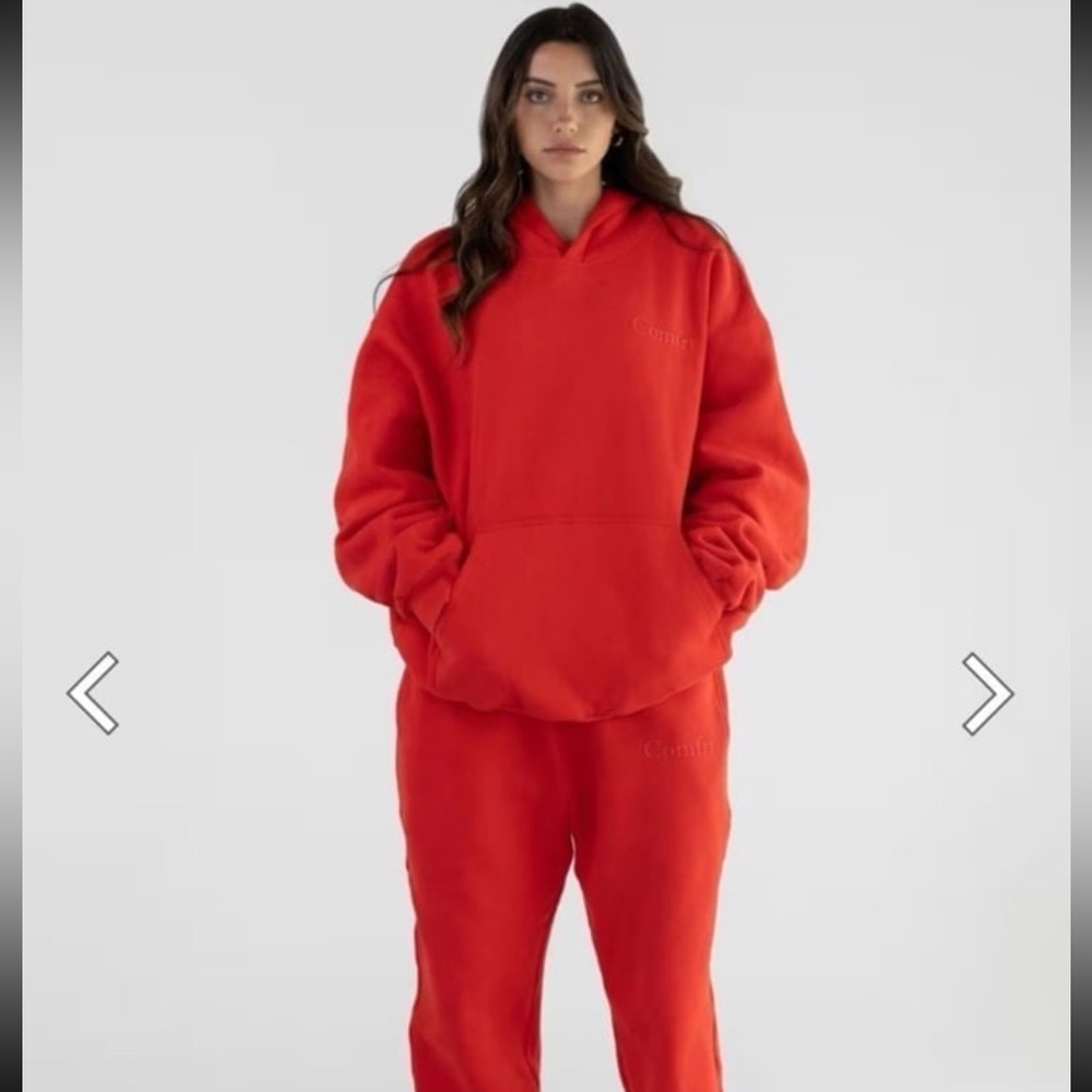 NEW-“Crimson” COMFRT Brand Set